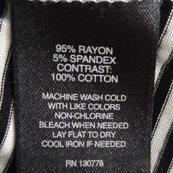 Signature Studio Top Sz Small Nwt Long Black & Ivory Stripe Cap Sleeve - Picture 7 of 7